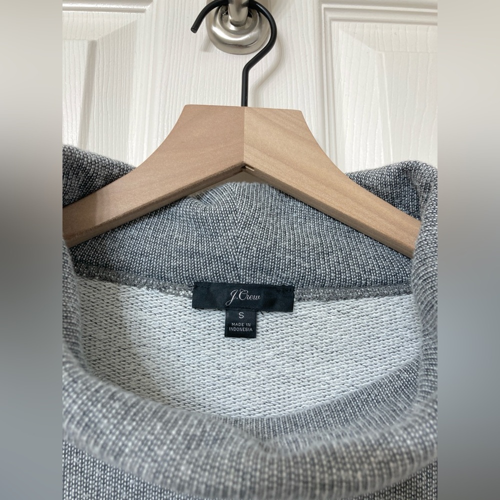 J. Crew Gray Funnel Neck Pullover Fleece Sweatshirt Small Oversized Cozy Winter - Picture 2 of 7